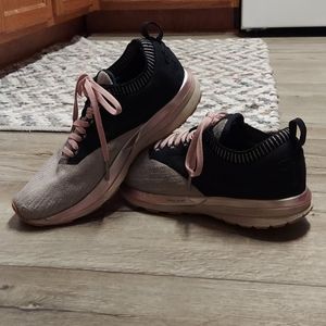 Brooks Ricochet Running Shoes